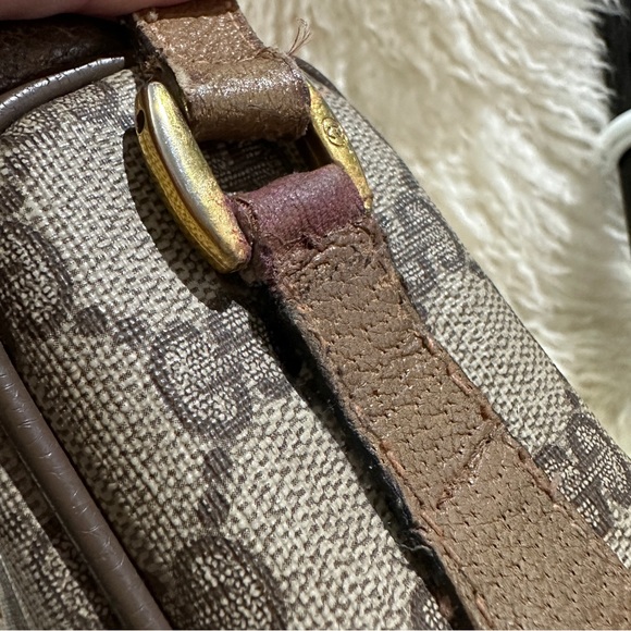 Authentic Vintage Gucci - Picture 9 of 16